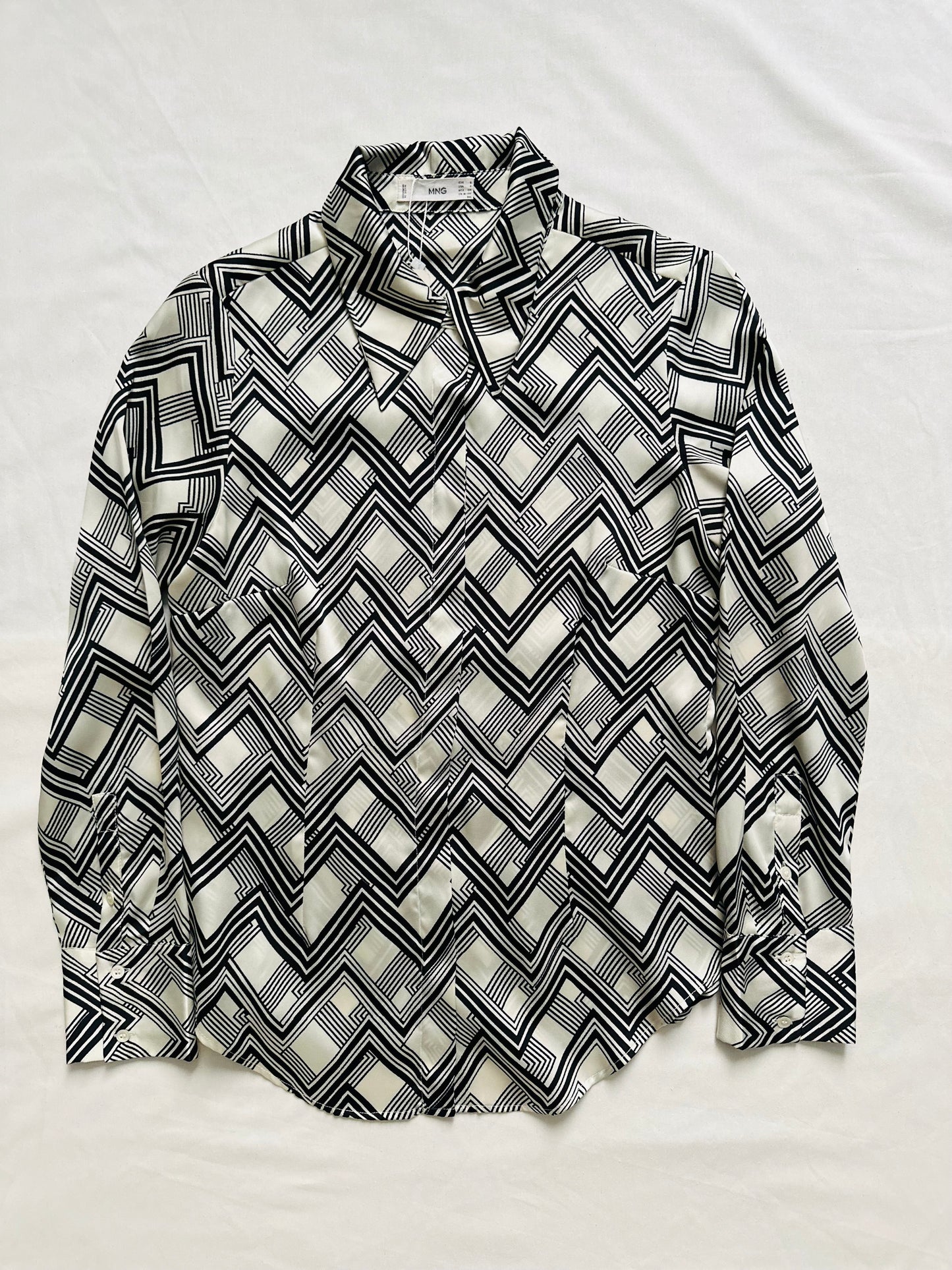 MANGO Black & White Slim Fit Printed Casual Blouse
