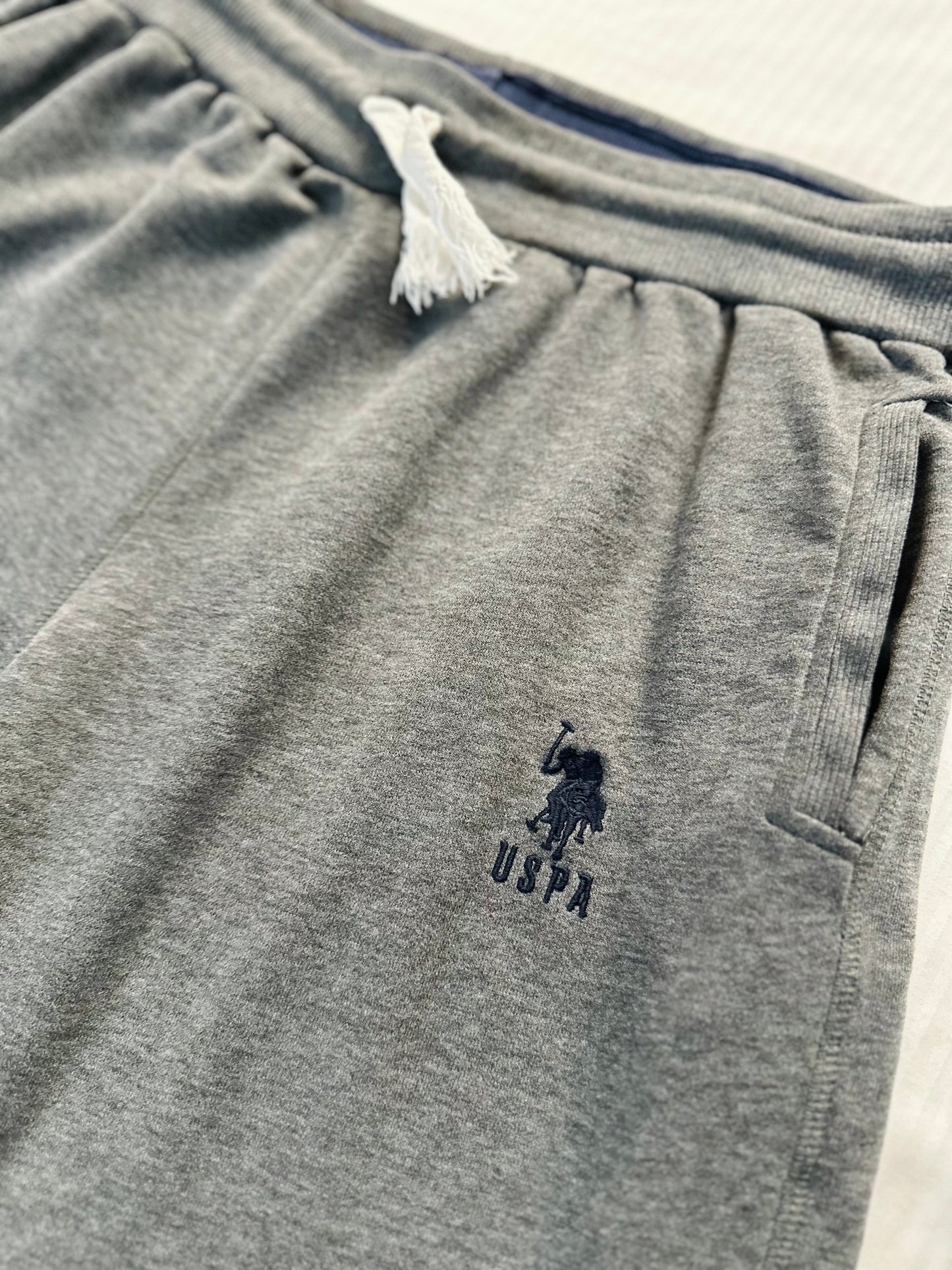 Ralph Lauren Shorts (Sz L)