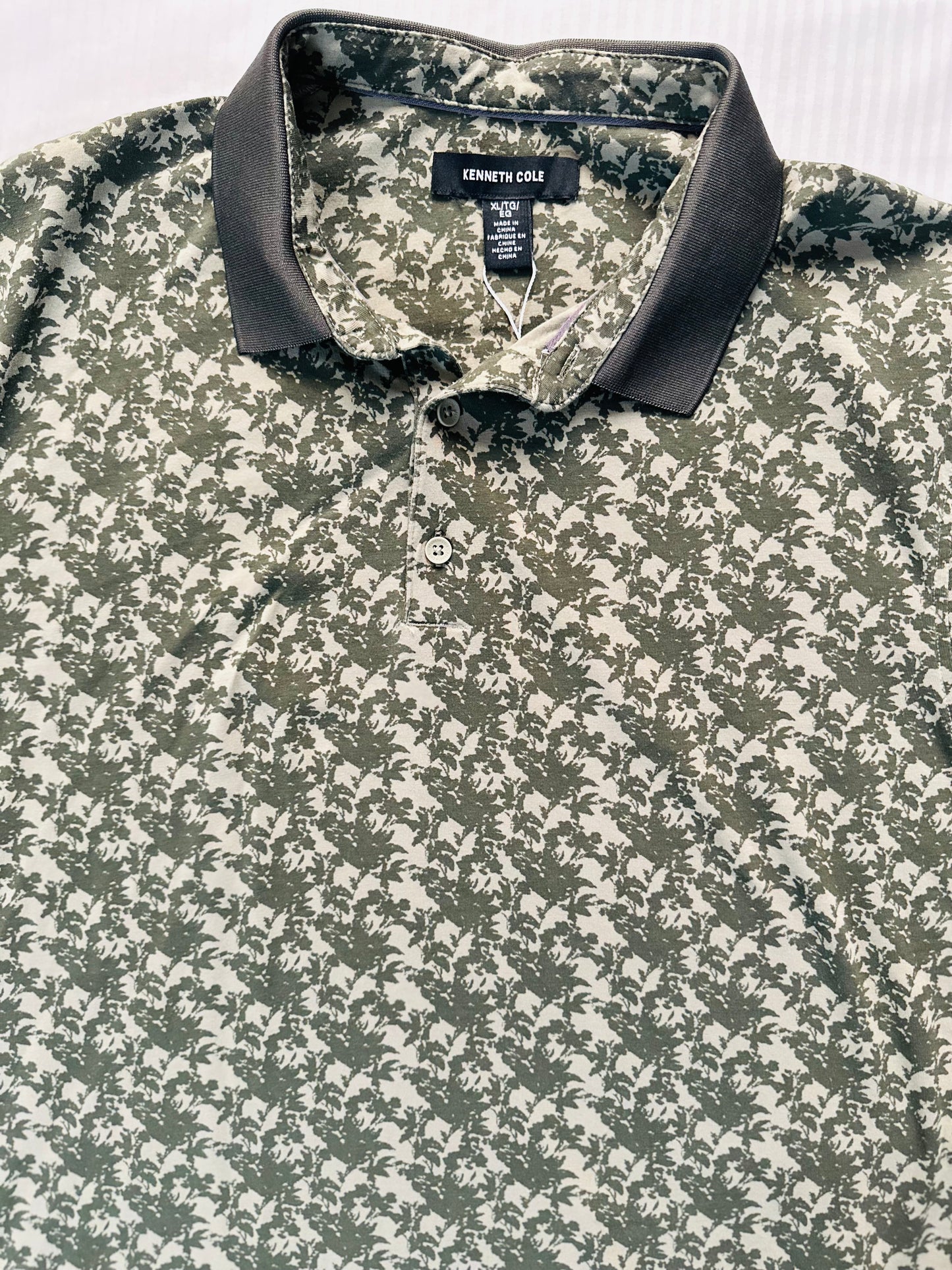 KENNETH COLE Polo Shirt (XL)