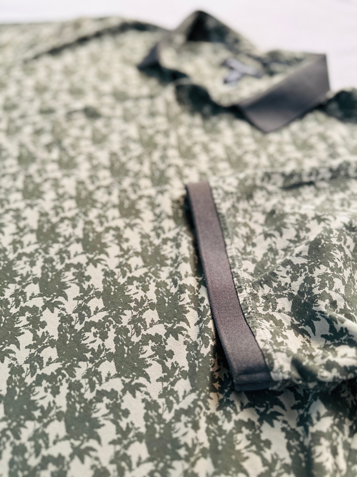 KENNETH COLE Polo Shirt (XL)