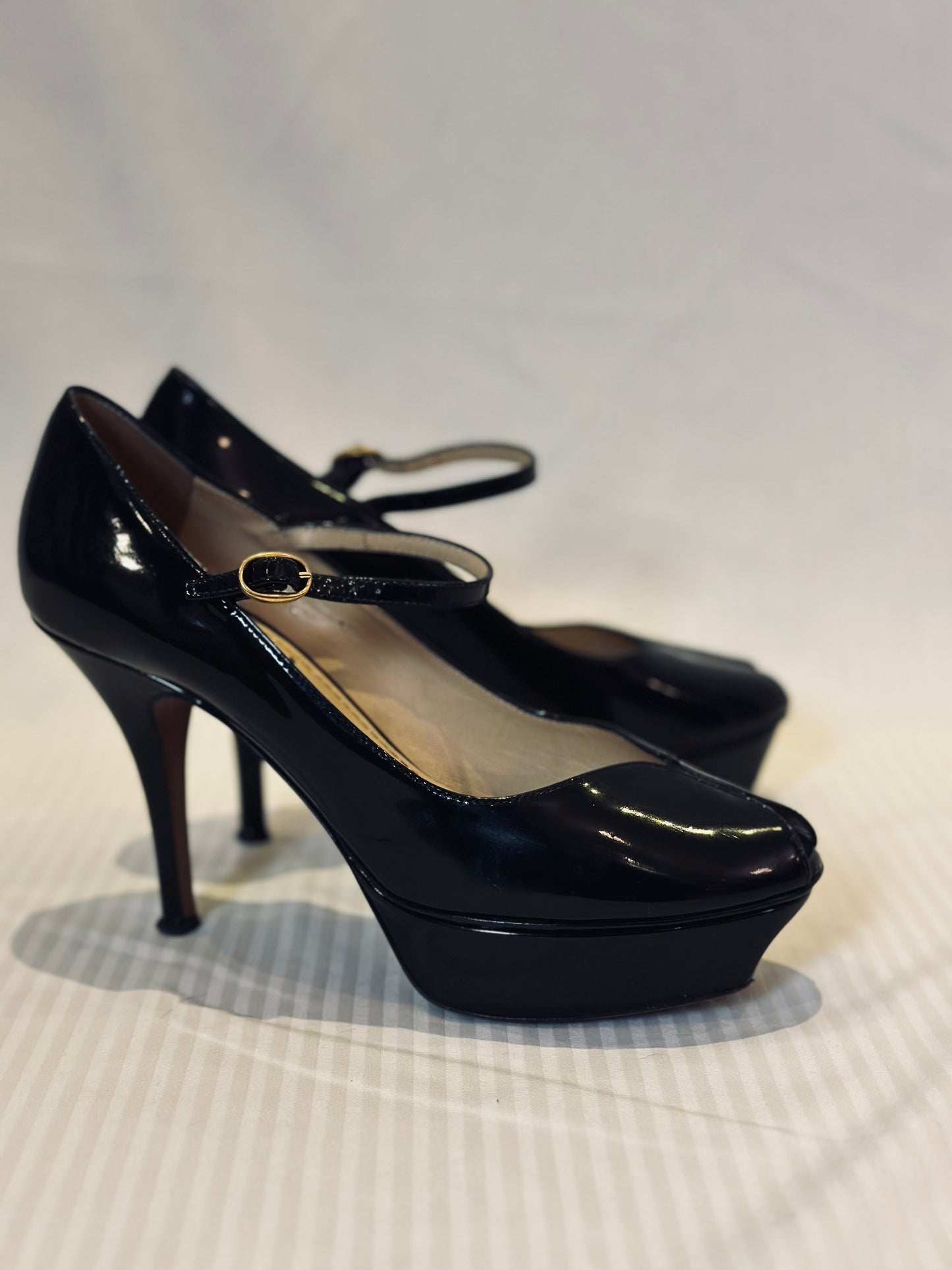 Original YSL Paris Black Pumps