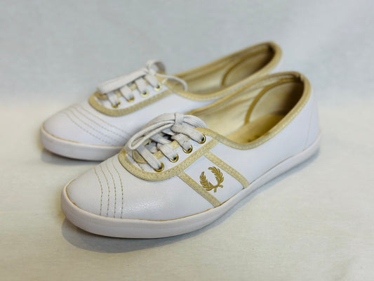 Fred Perry Aubrey White & Gold Trainers