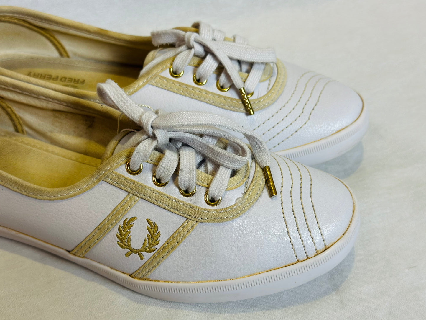 Fred Perry Aubrey White & Gold Trainers